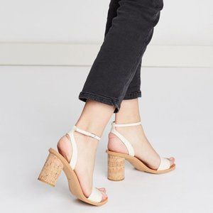 Dolce Vita Jali Sandal